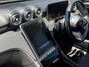 Mercedes-Benz C-Class C200 Avantgarde - Image 11