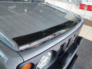 Suzuki Jimny 1.5 GLX AllGrip 3-door manual - Image 7