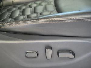 Nissan Navara 2.5DDTi double cab LE Plus - Image 18