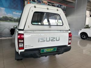 Isuzu D-Max 250 4x4 Hi-Ride - Image 5