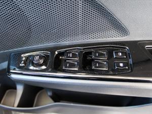 Mahindra XUV 3XO 1.2T AX7L - Image 12