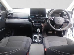 Mahindra XUV 3XO 1.2T AX5L - Image 12