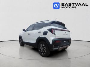 Mahindra XUV 3XO 1.2T AX5L - Image 5