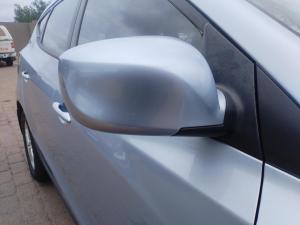 Hyundai ix35 2.0 GL - Image 10