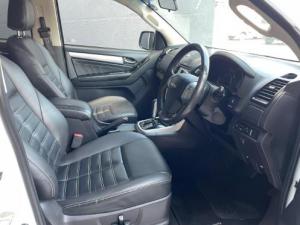 Isuzu mu-X 3.0 - Image 14