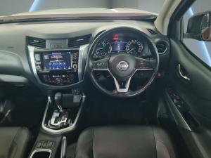 Nissan Navara 2.5DDTi double cab LE Plus 4x4 - Image 12