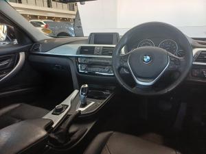BMW 3 Series 330i auto - Image 18