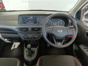 Hyundai Grand i10 1.0 Premium hatch - Image 11