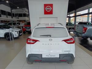 Nissan Magnite 1.0 Move panel van - Image 5