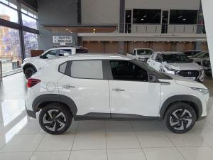 Nissan Magnite 1.0 Move panel van - Image 8