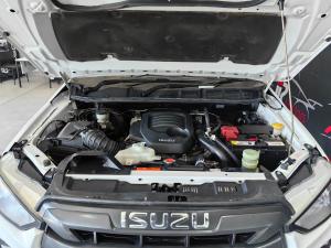 Isuzu D-Max 1.9TD double cab L auto - Image 10