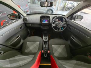 Renault Kwid 1.0 Techno auto - Image 11