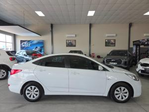 Hyundai Accent sedan 1.6 Motion - Image 3