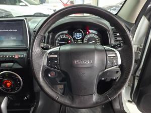Isuzu mu-X 3.0 4WD - Image 17