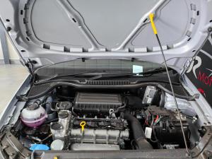 Volkswagen Polo Vivo hatch 1.4 - Image 8