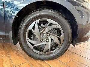 Hyundai i20 1.4 Premium - Image 9
