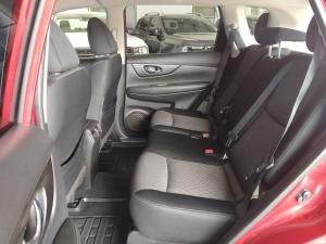 Nissan X-Trail 2.5 4x4 Acenta Tech - Image 9