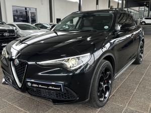 Alfa Romeo Stelvio 2.0T Veloce Q4 - Image 3