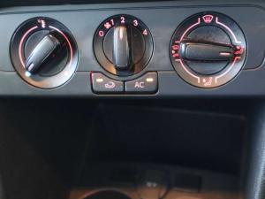 Volkswagen Polo Vivo hatch 1.4 Trendline - Image 15