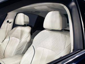 BMW 7 Series 750i Individual - Image 14