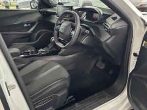 Peugeot 2008 1.2T Allure - Image 11
