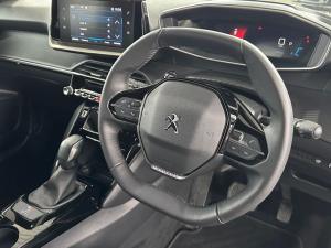 Peugeot 2008 1.2T Allure - Image 18