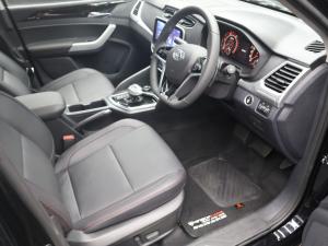 L D V T60 2.0D Bi-Turbo double cab Max Luxe 4x4 auto - Image 9