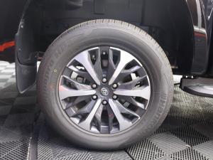 L D V T60 2.0TD double cab Pro 4x4 auto - Image 3