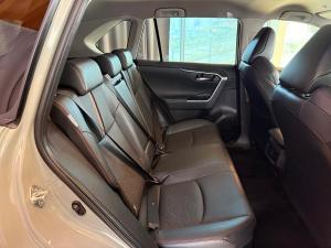 Toyota RAV4 2.5 Hybrid GX-R E-Four - Image 10