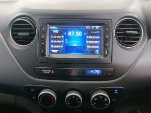 Hyundai Grand i10 1.2 Fluid auto - Image 16
