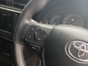 Toyota Corolla Quest 1.8 Plus manual - Image 9