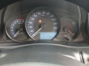 Toyota Corolla Quest 1.8 Plus manual - Image 10