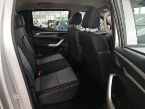 L D V T60 2.0TD double cab Elite manual - Image 12