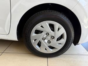 Hyundai Grand i10 1.2 Premium hatch - Image 10