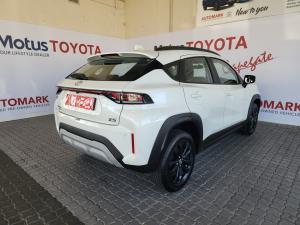 Toyota Starlet Cross 1.5 XS auto - Image 2