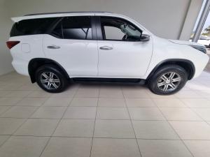 Toyota Fortuner 2.4GD-6 4x4 - Image 3