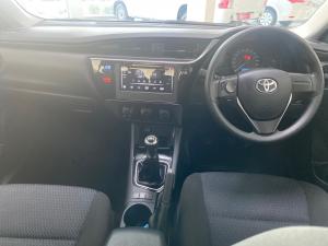 Toyota Corolla Quest 1.8 Plus manual - Image 6