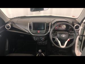 Toyota Vitz 1.0 XR manual - Image 6