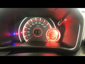 Toyota Vitz 1.0 XR manual - Image 9