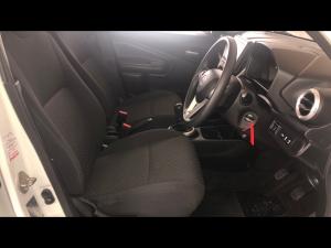 Toyota Vitz 1.0 XR manual - Image 10