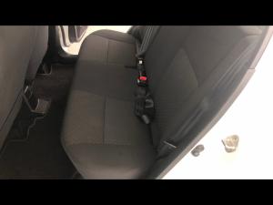 Toyota Vitz 1.0 XR manual - Image 11