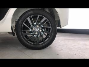 Toyota Vitz 1.0 XR manual - Image 19