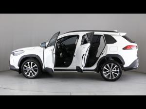 Toyota Corolla Cross 1.8 HEV XR - Image 11