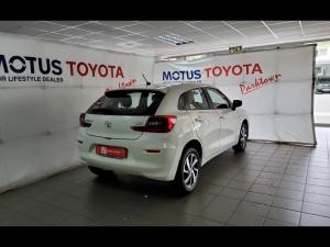 Toyota Starlet 1.5 XS auto - Image 2