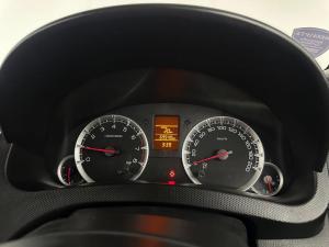 Suzuki Swift 1.2 GL - Image 13