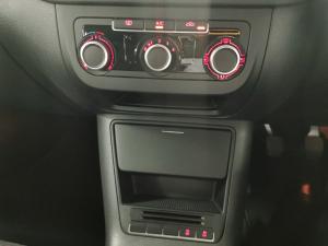Volkswagen Tiguan 2.0TDI Trend&Fun - Image 15