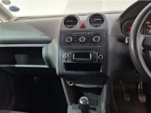 Volkswagen Caddy 2.0TDI panel van - Image 9