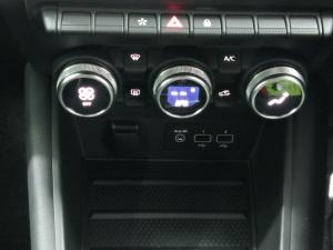 Renault Captur 1.3 Turbo Intens - Image 9