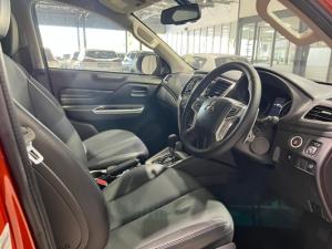 Mitsubishi Triton 2.4DI-D double cab 4x4 auto - Image 5