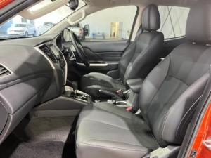 Mitsubishi Triton 2.4DI-D double cab 4x4 auto - Image 7